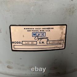 MVE Cryogenics Lab-20 Liquid Nitrogen Tank Dewar Vintage Blue Empty