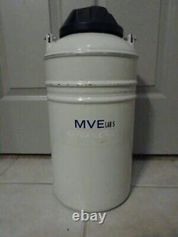 MVE Lab 5 Liquid Cryogenic 5L Capacity Nitrogen Dewar Mobile Working