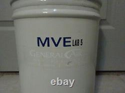 MVE Lab 5 Liquid Cryogenic 5L Capacity Nitrogen Dewar Mobile Working