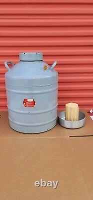 Union Carbide Linde LR-30 Cryogenic Liquid Nitrogen Dewar Tank with 10 Cannisters